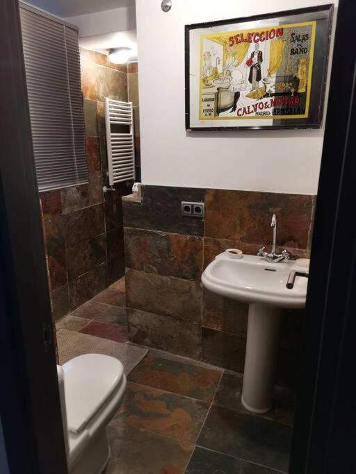 Casa Bajo El Acueducto Con Plaza De Garaje Villa Segovia Dış mekan fotoğraf
