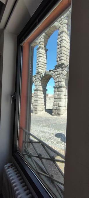 Casa Bajo El Acueducto Con Plaza De Garaje Villa Segovia Dış mekan fotoğraf
